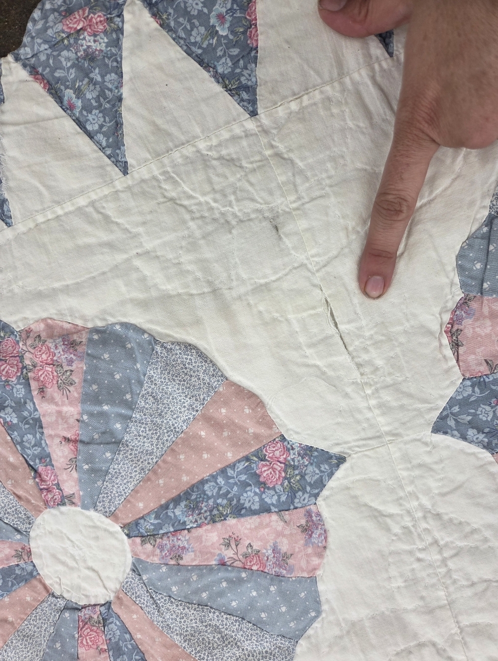 Vintage Handmade White Quilt with Pink and Blue Floral Medallions Floral - Picture 5 of 10